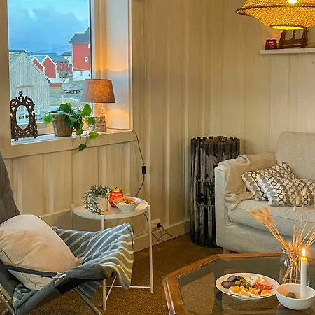Boathouse With Views Of Harbour And Sea Apartment