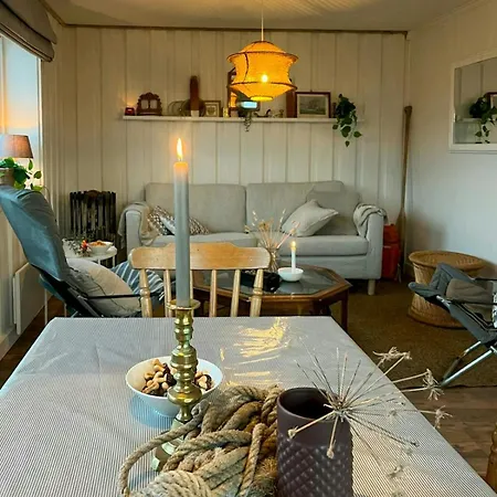 Apartment Boathouse With Views Of Harbour And Sea *